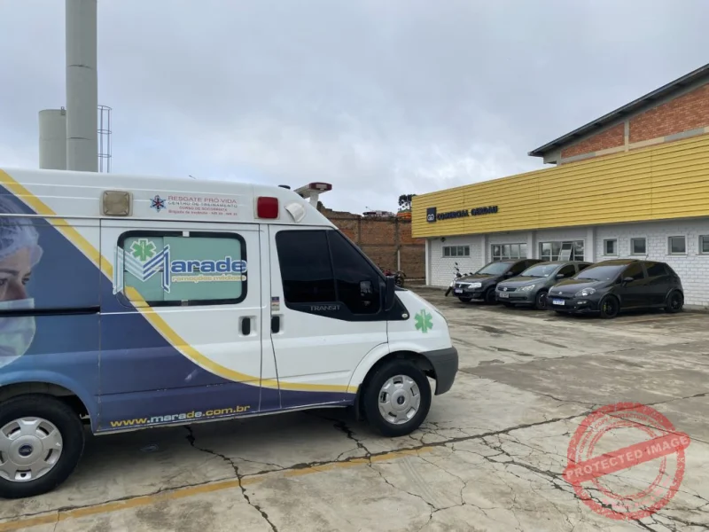 Ambulância empresarial